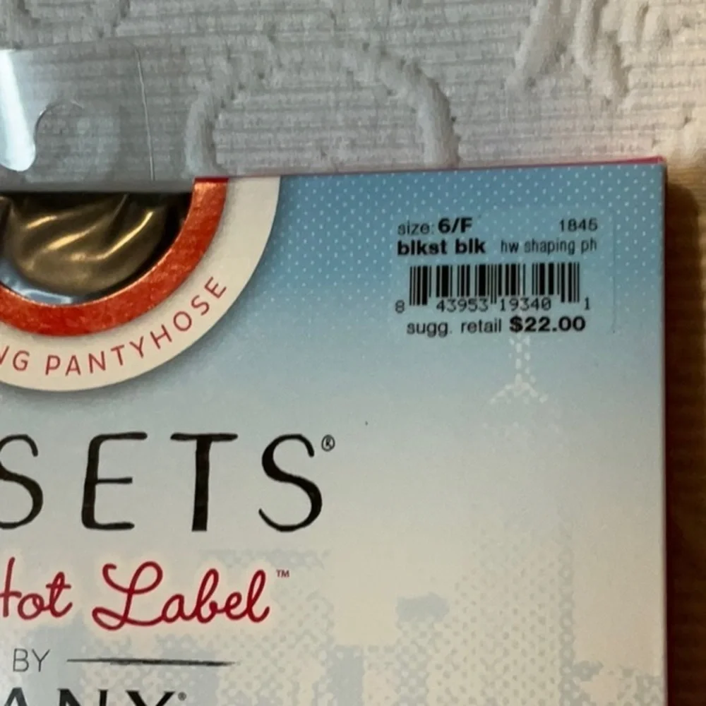 SPANX Red Hot Label High-Waist Sheers Shaping Pantyhose. Black. Size 6F